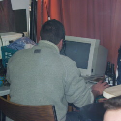 CC-NikoFrag2001_800_047.jpg
