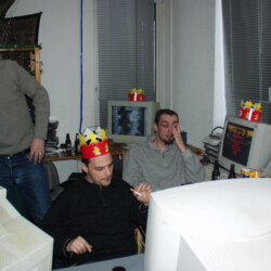 CC-NikoFrag2001_800_059.jpg