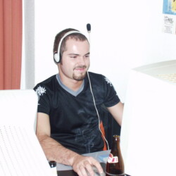 CC-NikoFrag2001_800_081.jpg