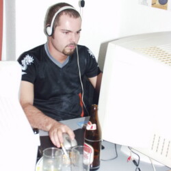 CC-NikoFrag2001_800_082.jpg