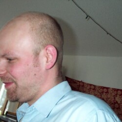 LAN2001_003_800.jpg