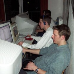 LAN2001_023_800.jpg