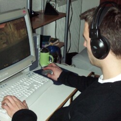 LAN2001_046_800.jpg