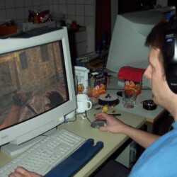 LAN2001_068_800.jpg